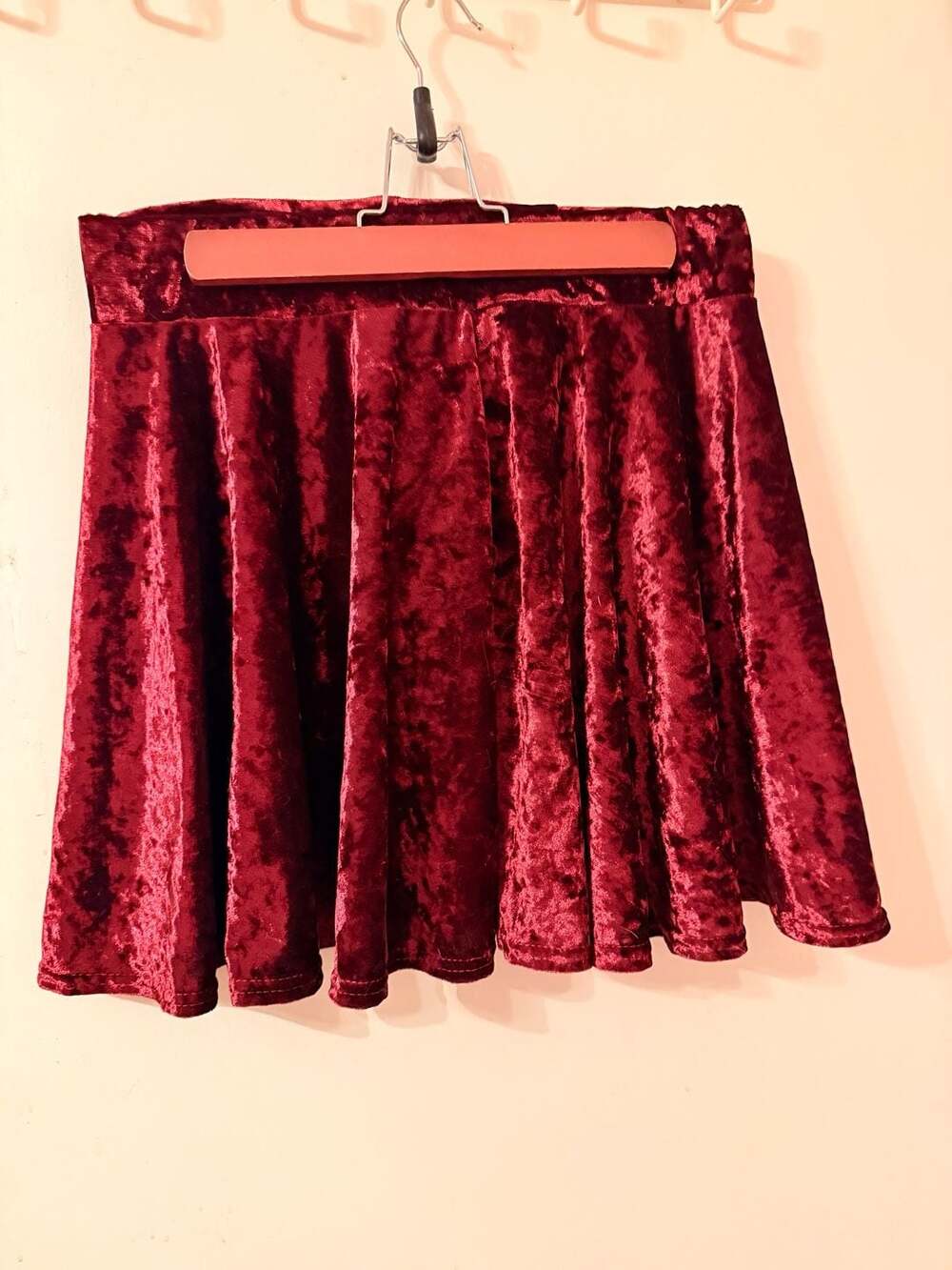 Urban CoCo Women's Vintage Velvet Stretchy Mini Flared Skater Skirt Burgundy